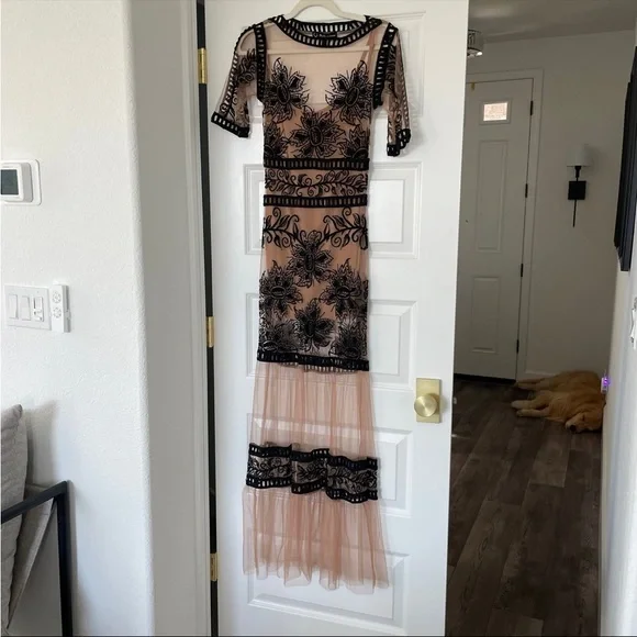 For love and lemons black desert maxi dress - Picture 2 of 9